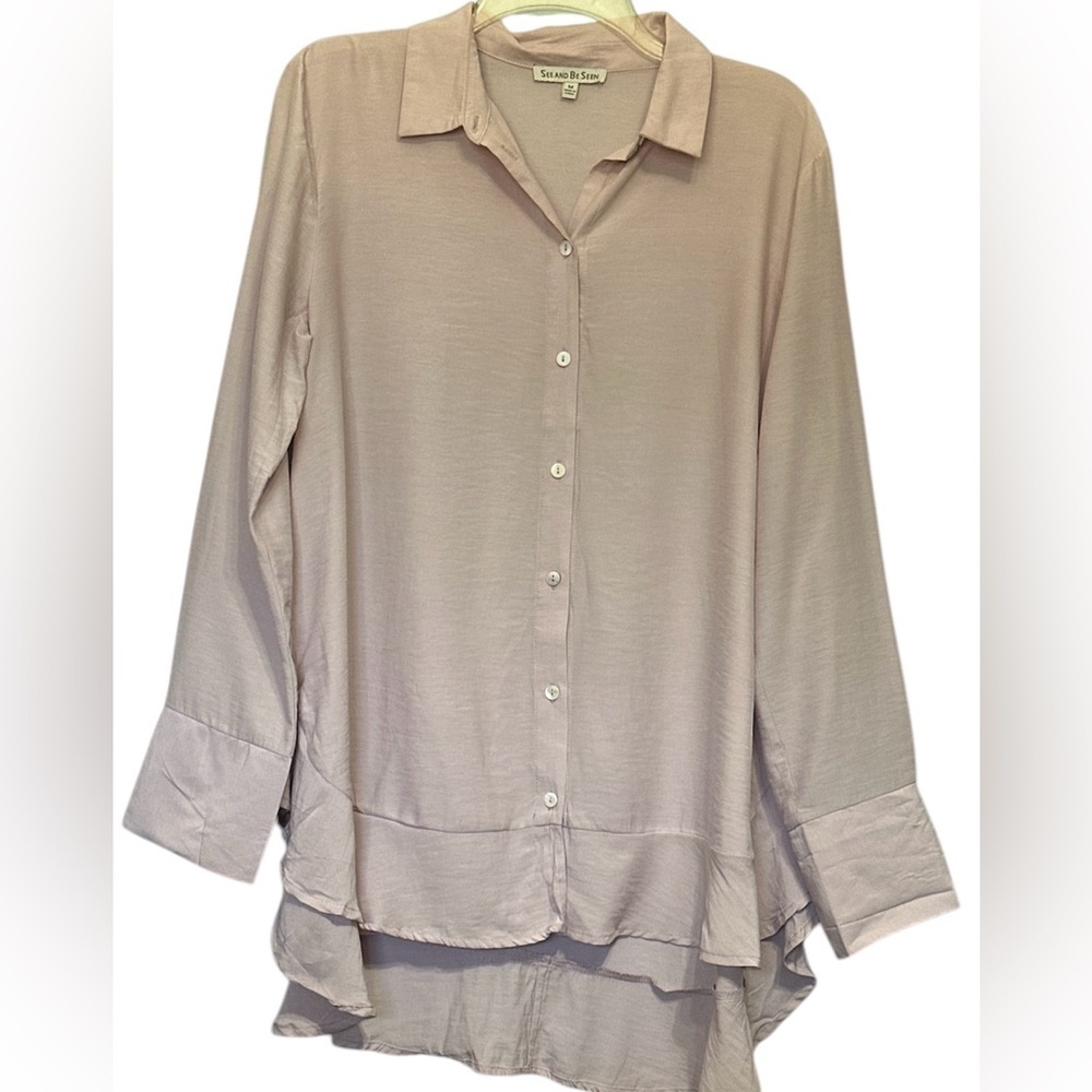 See and be seen brand women’s oversized button down light purple color size m